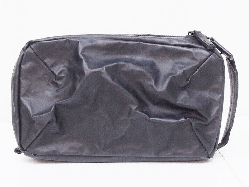 17AW ISSEY MIYAKE vegan leather clutch bag